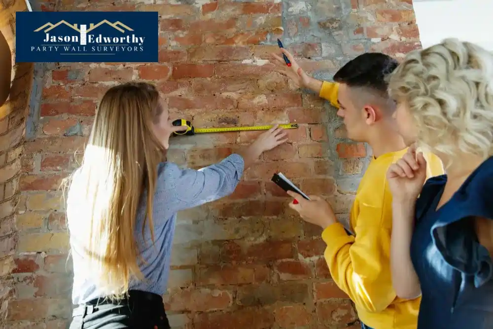 What are the responsibilities of a party wall surveyor Runcorn?